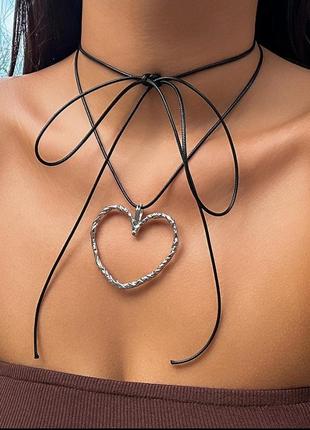 Чокер колье ожерелье сердечко серебристое шнурок бижутерия