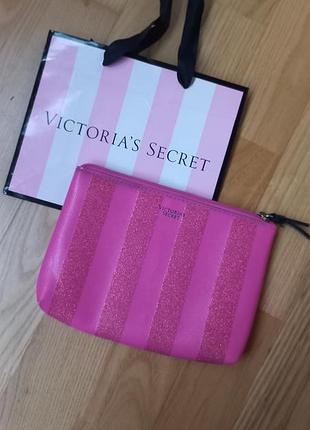 Розовая косметика victoria's secret виктория сикрет футляр vs