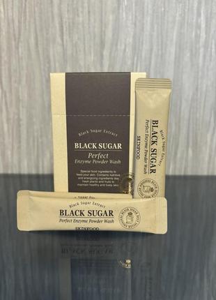 Энзимный пилинг с черным сахаром skinfood black sugar perfect enzyme powder wash 1.2 g
