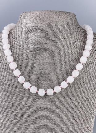 Ожерелье розовый кварц натуральный камень граненый кубик d-9х9мм+- l-50см +-