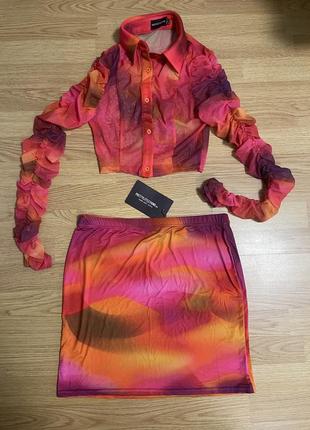 Яркий комплект