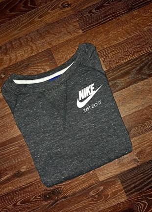 Женская серая кофта лонгслив nike 5
