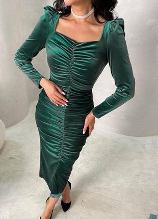 Сукня міді велюрова однотонна на довгий рукав приталена якісна стильна трендова смарагдова