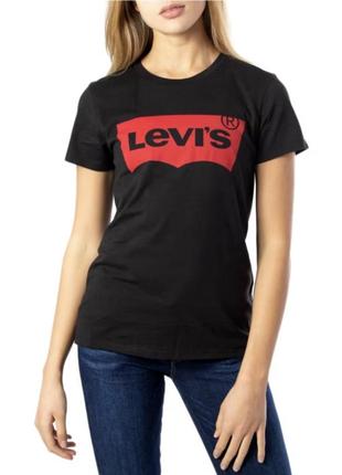 Жіноча футболка levi’s розмір xs