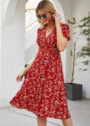 Красное платье миди на запах shein с цветочным принтом в стиле бохо