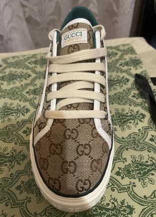 Кеды в стиле gucci