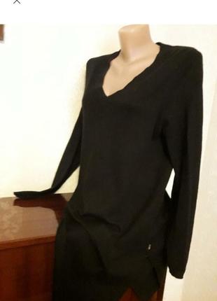 Теплый натуральный свитер длинный с разрезами