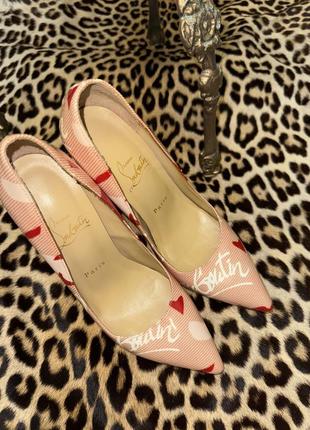 Туфлі модного дому «christian louboutin»