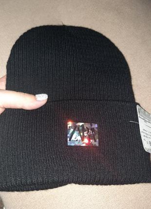 Чорна зимова тепла на флісі шапочка шапка бини5 фото