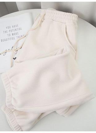 Женские джоггеры на флисе