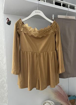 Нарядный комбинезон с кружевом в рубчик asos