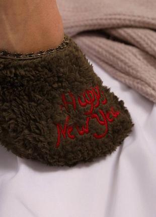 Жіночі домашні плюшеві тапки слідки тапочки махрові новорічна тематика5 фото