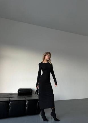 Силуэтное длинное черное платье зимнее на флисе5 фото