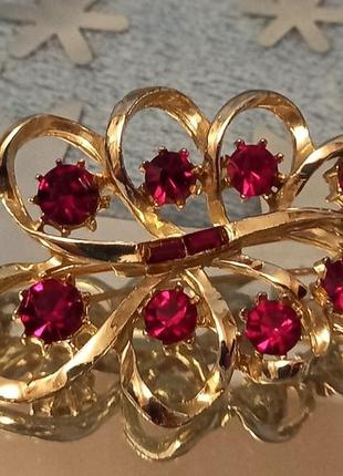 Красива, вінтажна брошка. чехія.