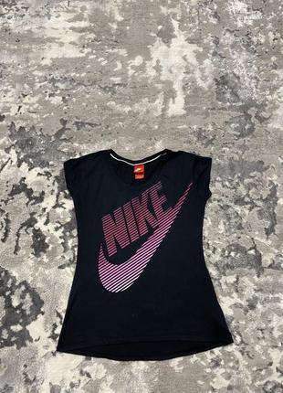 Спортивная женская футболка для спорта для бега найк nike1 фото