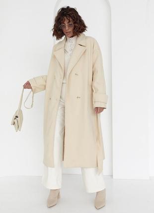 Женское двубортное пальто под пояс9 фото