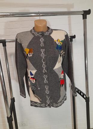 Винтажная тепля кофта с вышивкой rene derhy