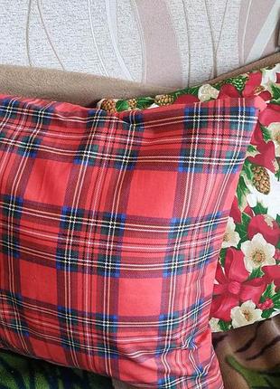 Новогодняя наволочка 45*45 в клетку шотландку с хлопка