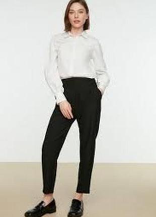 Zara стильні брюки cos mango hilfiger arket massimo dutti стиль