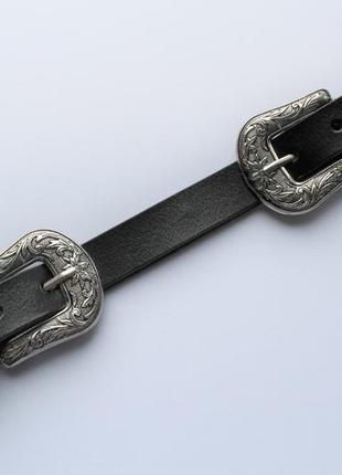 Женский кожаный ремень с двойной пряжкой черный3 фото