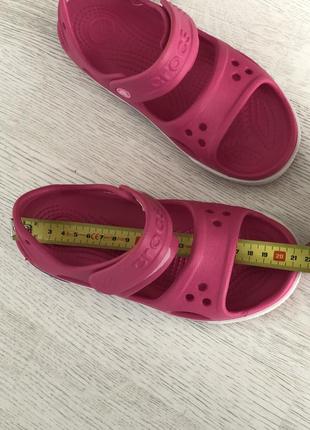 Босоножки crocs j1 на 32-335 фото