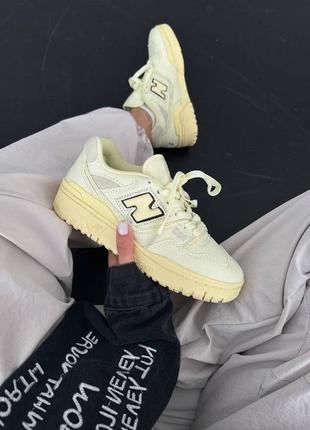 Кросівки
new balance 550 conversation amongst us