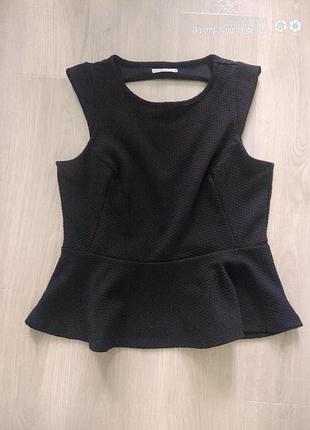 Футболка ошатна з баскою!