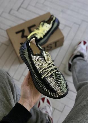 Кросівки adidas yeezy 350 v2 кроссовки