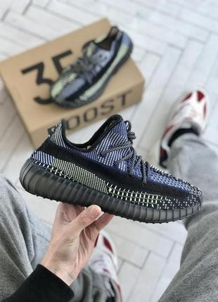 Шикарные кроссовки адидас yeezy boost 3502 фото