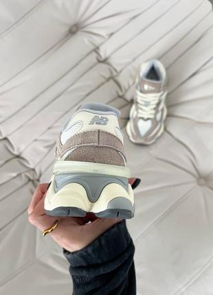 Стильные женские кроссовки new balance 9060 driftwood stone pink sea salt коричневые с кремовым6 фото