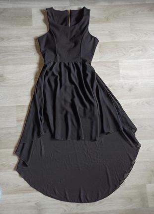 Черное шифоновое ассимитричное платье