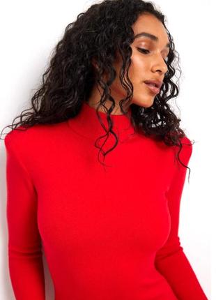 Трикотажна міні-сукня na-kd high neck kntited mini dress bright red xxl3 фото
