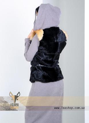 Меховой жилет - поперечка, натуральный мех кролика3 фото
