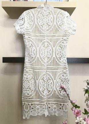 Белое кружевное платье мини, кружевное мини платье,4 фото