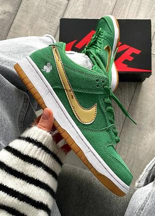 Женские кроссовки зеленые в стиле nike sb dunk low pro st. patrick's day1 фото