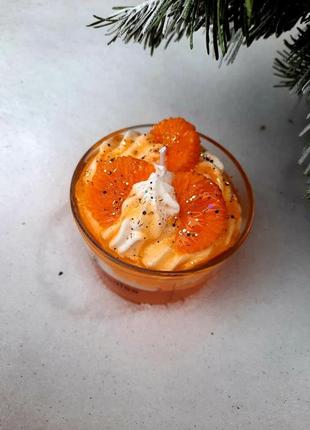 Свічка у вигляді десерту з ароматом мандаринки2 фото