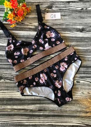 Великолепный цветочный комлект tom &amp;rose