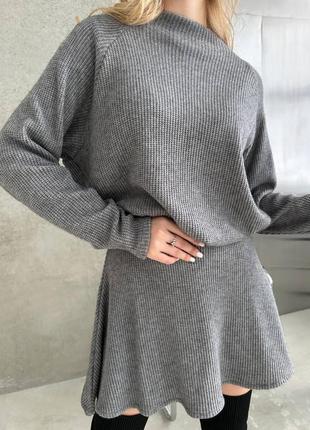 Костюм свитер/юбка, женский комплект из ангоры, костюм с мини юбкой серый3 фото