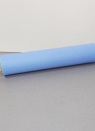 Силиконовая скалка 43 х 5.5 см c деревянными ручками голубая stenson 2993