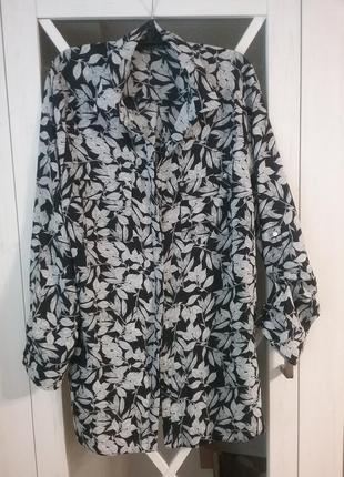 Новая блуза батал с красивой фарнитурой