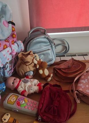 Рюкзаки+сумочки та інші аксесуари (ціна за все разом!)1 фото