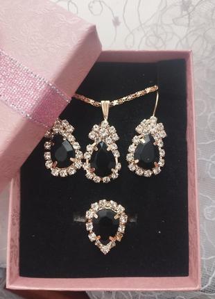 Шикарный набор бижутерии 💫 черный и красный цвет