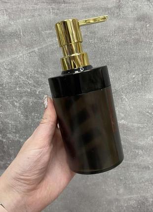 Дозатор для жидкого мыла черный с золотым baroness limpia 200092 фото