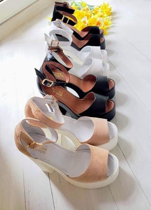 Белые туфли босоножки на высоком каблуке платформе свадебные білі босоніжки6 фото