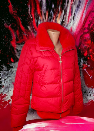 Теплая зимняя женская куртка в идеальном состоянии