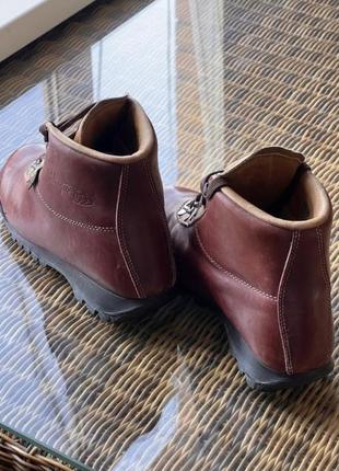 Шкіряні черевики vasque gore-tex italy оригінальні червоні6 фото