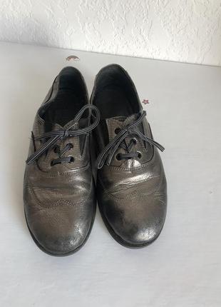 Женские туфли кеды 38 р серебряные кожаные3 фото