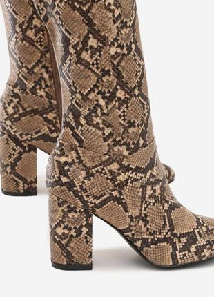 Демисезонные сапоги питон