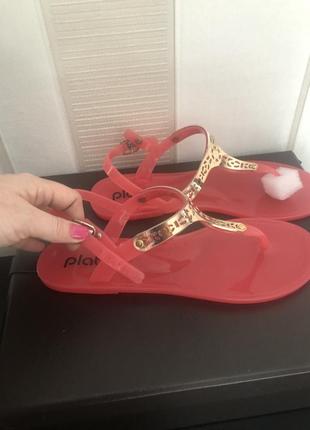 Силіконові босоніжки жіночі стильні яскраві plato