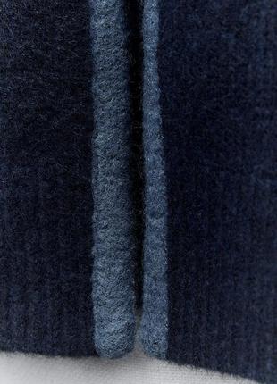 Трикотажный свитер с открытой спиной8 фото